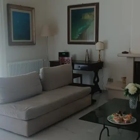 Villa Giloma House