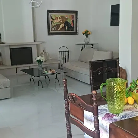 Villa Giloma House