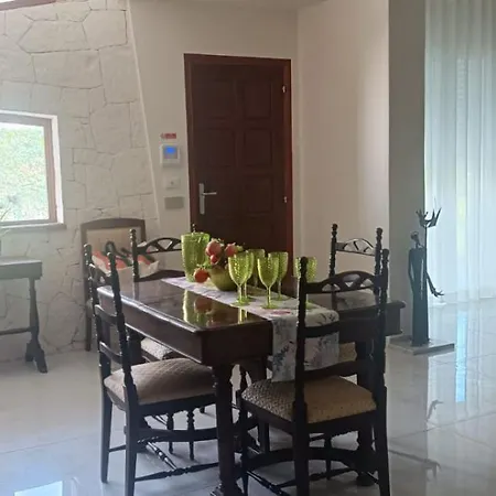 Giloma House فيلة Carrozziere Fonte Ciane