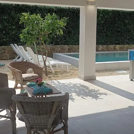 Giloma House فيلة *