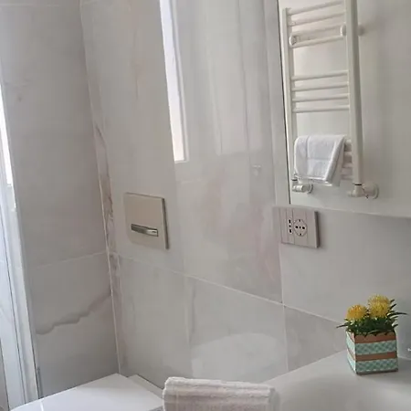 Giloma House Carrozziere Fonte Ciane